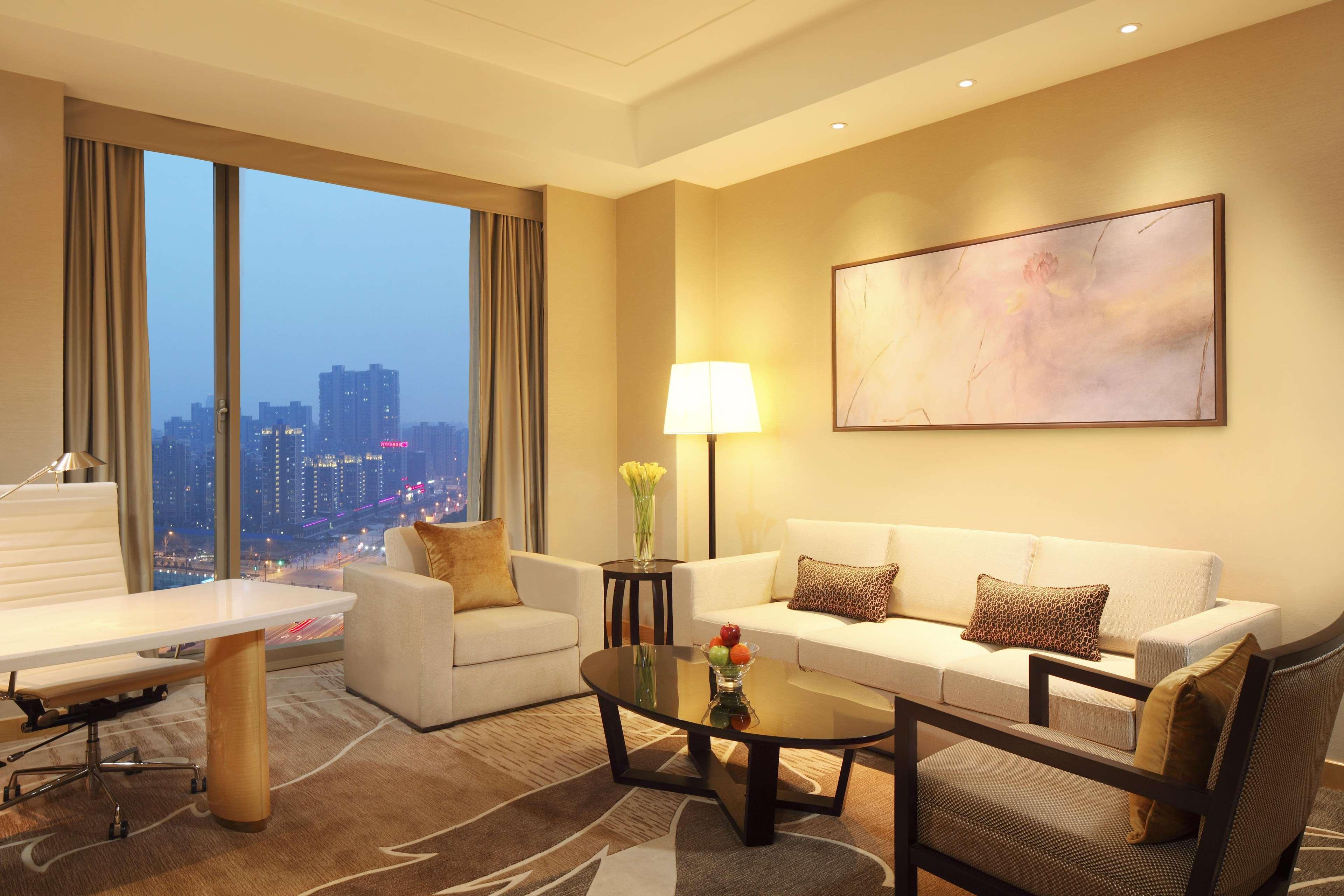 Doubletree By Hilton Hangzhou East Exterior photo
